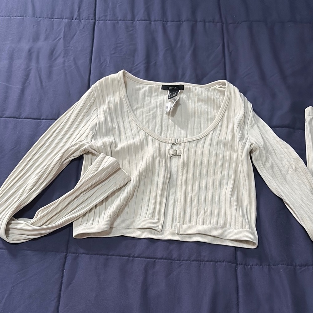 Forever 21 Cream Ribbed Women's Top (runs small)